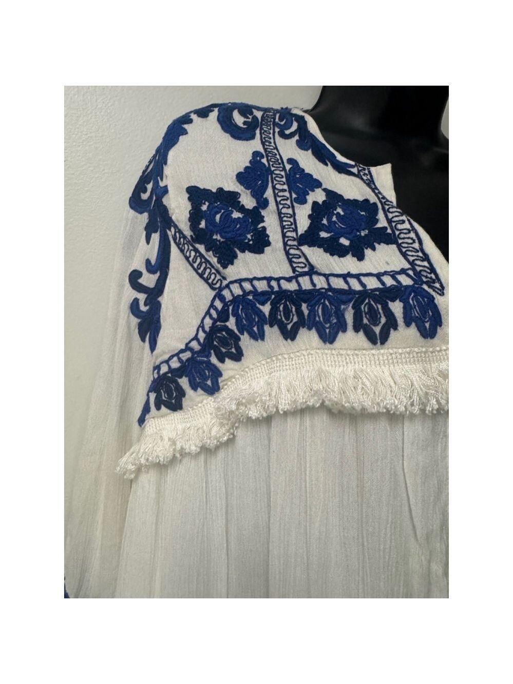 NEW Zara Trafaluc Embroidered Smocked Cardigan Size Medium White and Blue Flawed - Picture 9 of 16